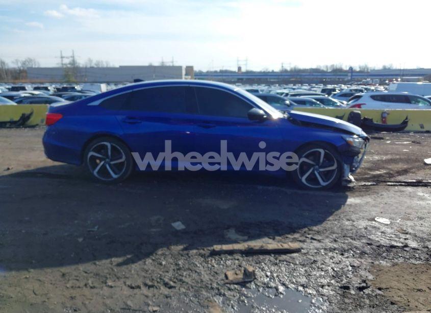 Photo 13 of 2022 Honda Accord SPORT (VIN 1HGCV1F3XNA029742)