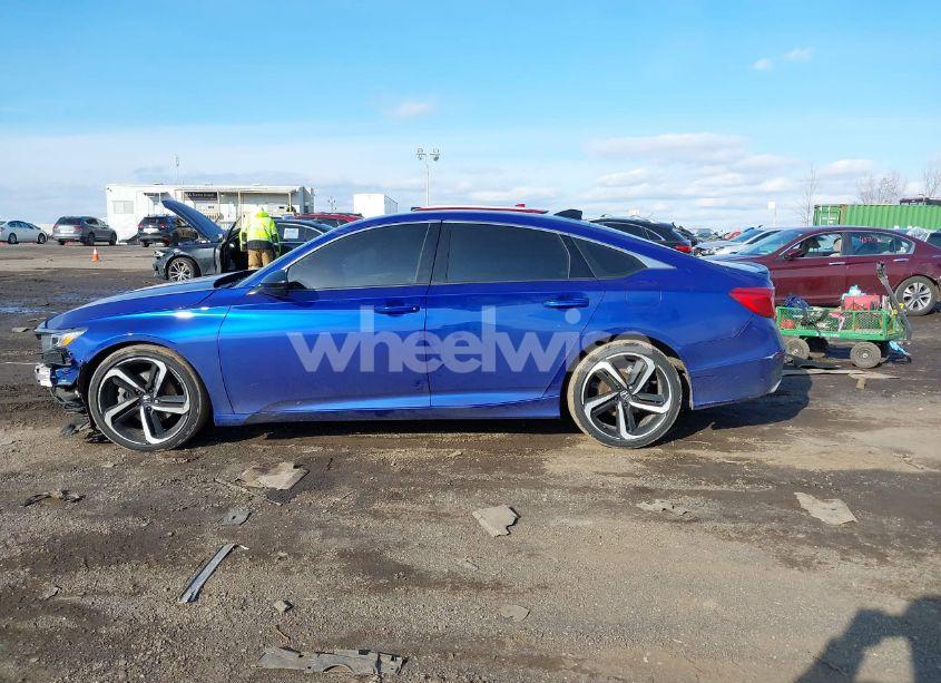 Photo 14 of 2022 Honda Accord SPORT (VIN 1HGCV1F3XNA029742)