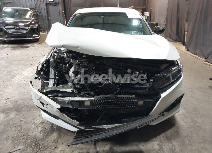 Photo 13 of 2022 Honda Accord SPORT (VIN 1HGCV1F3XNA037159)