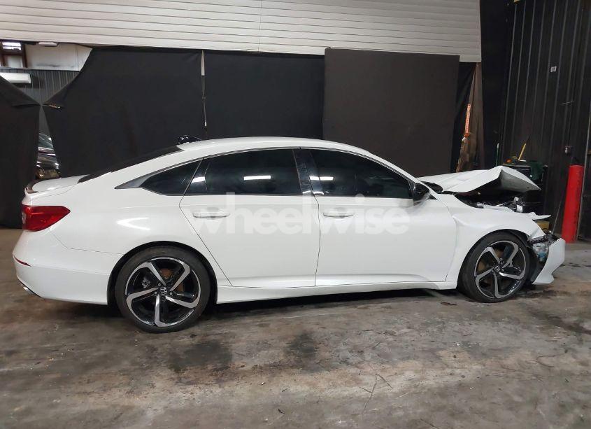 Photo 14 of 2022 Honda Accord SPORT (VIN 1HGCV1F3XNA037159)