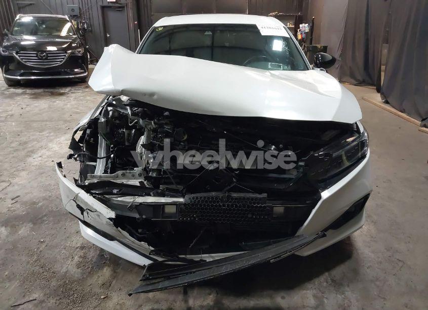 Photo 6 of 2022 Honda Accord SPORT (VIN 1HGCV1F3XNA037159)