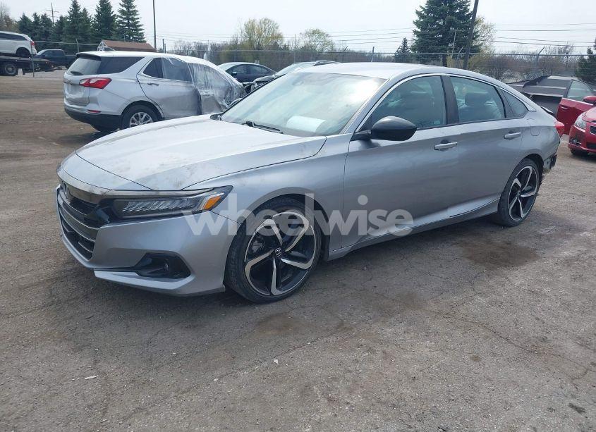 Photo 2 of 2022 Honda Accord SPORT (VIN 1HGCV1F3XNA042331)