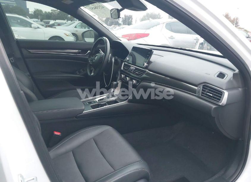 Photo 5 of 2022 Honda Accord SPORT (VIN 1HGCV1F3XNA079377)