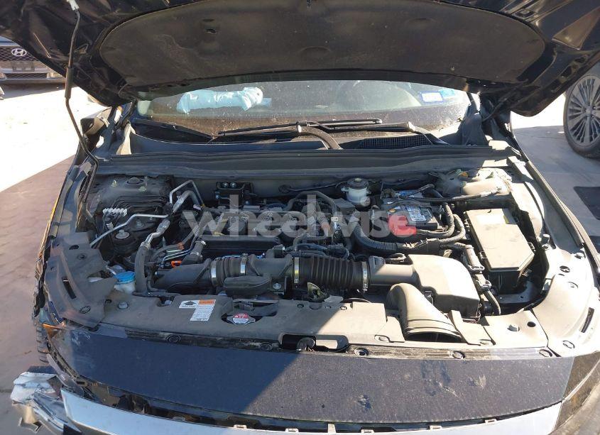 Photo 10 of 2022 Honda Accord SPORT (VIN 1HGCV1F3XNA101989)