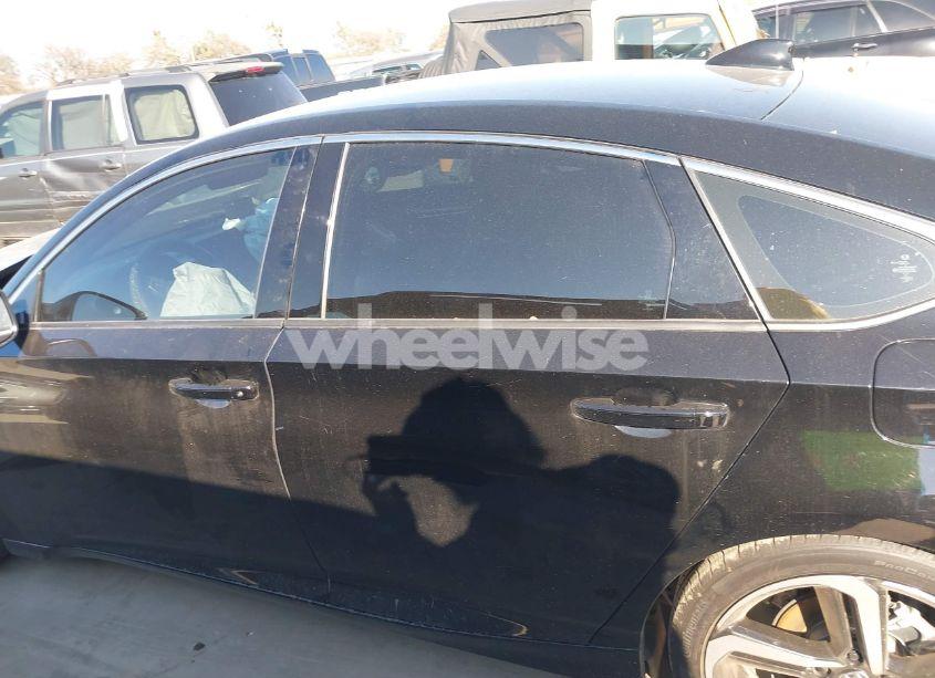 Photo 14 of 2022 Honda Accord SPORT (VIN 1HGCV1F3XNA101989)