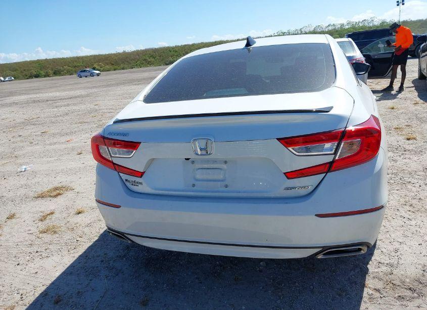 Photo 15 of 2022 Honda Accord SPORT (VIN 1HGCV1F3XNA103824)