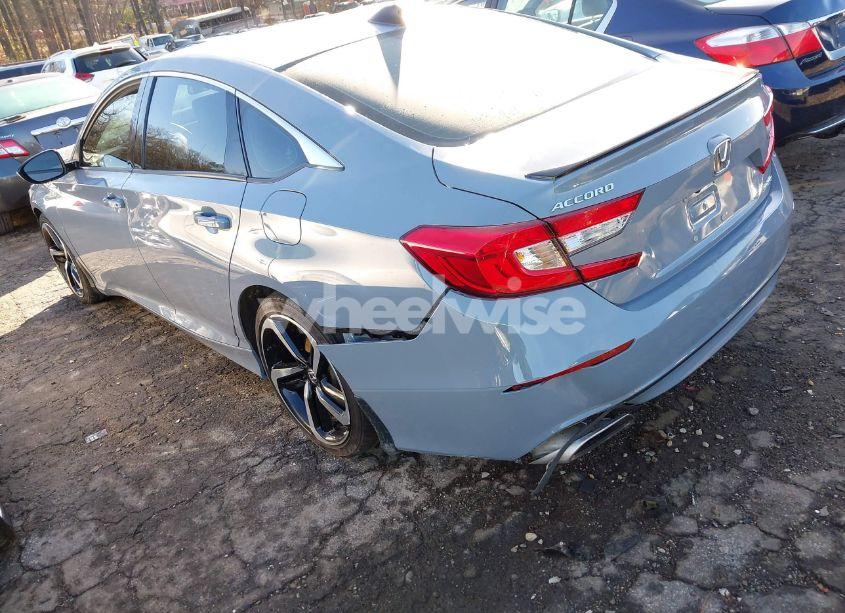 Photo 3 of 2022 Honda Accord SPORT (VIN 1HGCV1F3XNA107498)