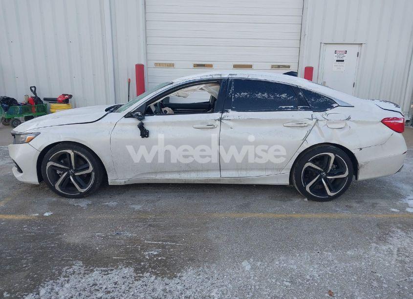 Photo 14 of 2022 Honda Accord SPORT (VIN 1HGCV1F3XNA109946)