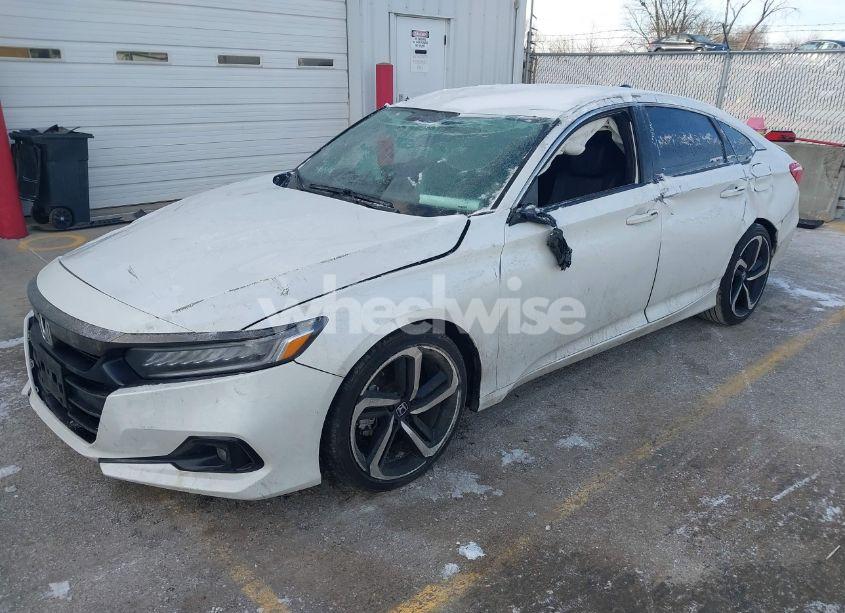 Photo 2 of 2022 Honda Accord SPORT (VIN 1HGCV1F3XNA109946)