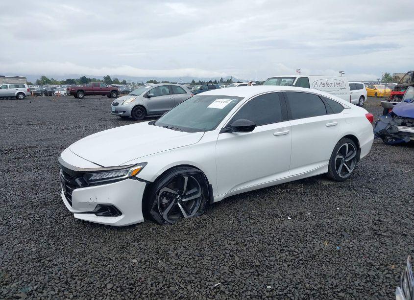 Photo 2 of 2022 Honda Accord SPORT (VIN 1HGCV1F3XNA110790)