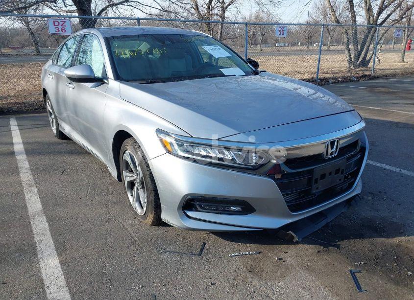 2018 Honda Accord EX (VIN 1HGCV1F40JA084106) main photo