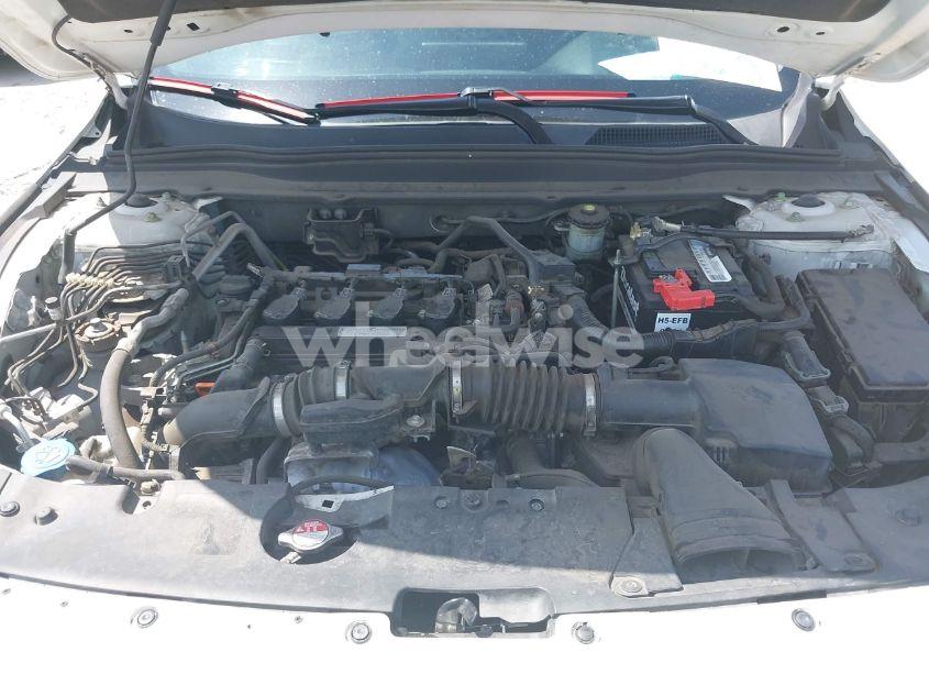 Photo 10 of 2018 Honda Accord EX (VIN 1HGCV1F40JA149195)