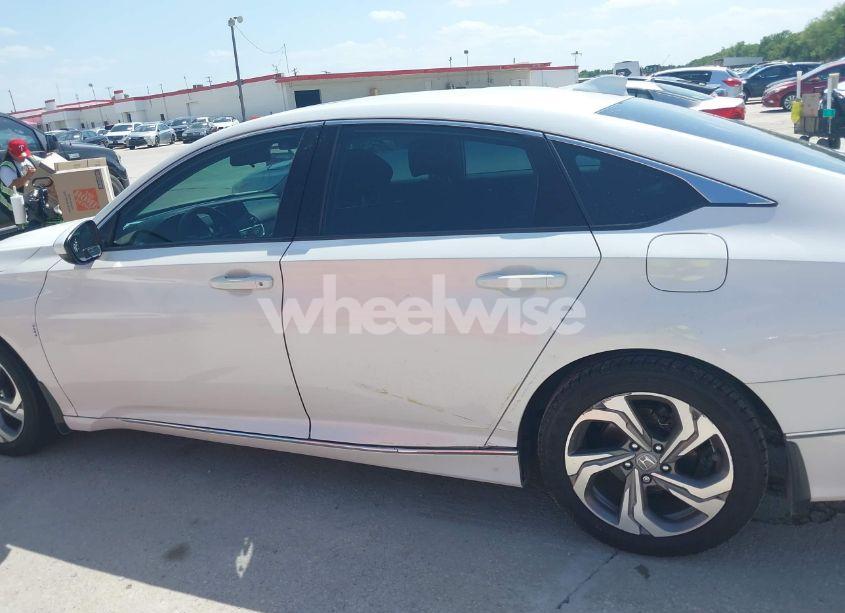 Photo 14 of 2018 Honda Accord EX (VIN 1HGCV1F40JA149195)