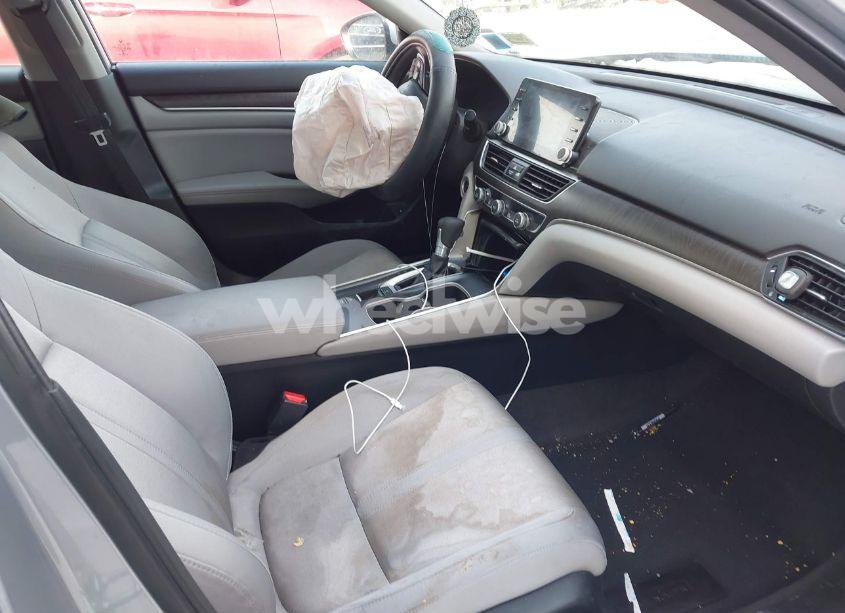 Photo 5 of 2018 Honda Accord EX (VIN 1HGCV1F40JA238426)