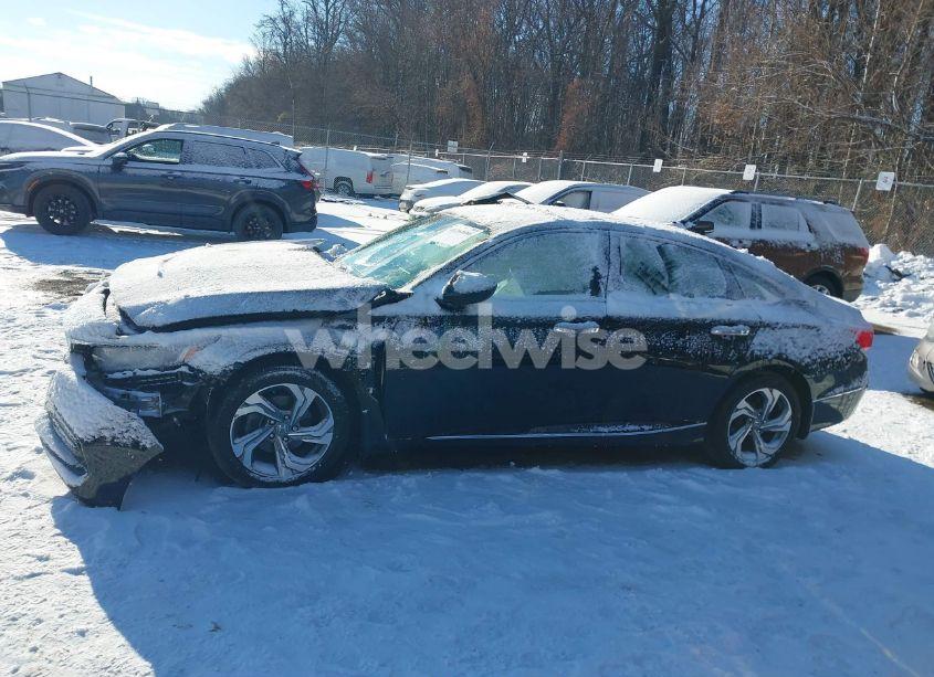 Photo 14 of 2018 Honda Accord EX (VIN 1HGCV1F40JA250477)