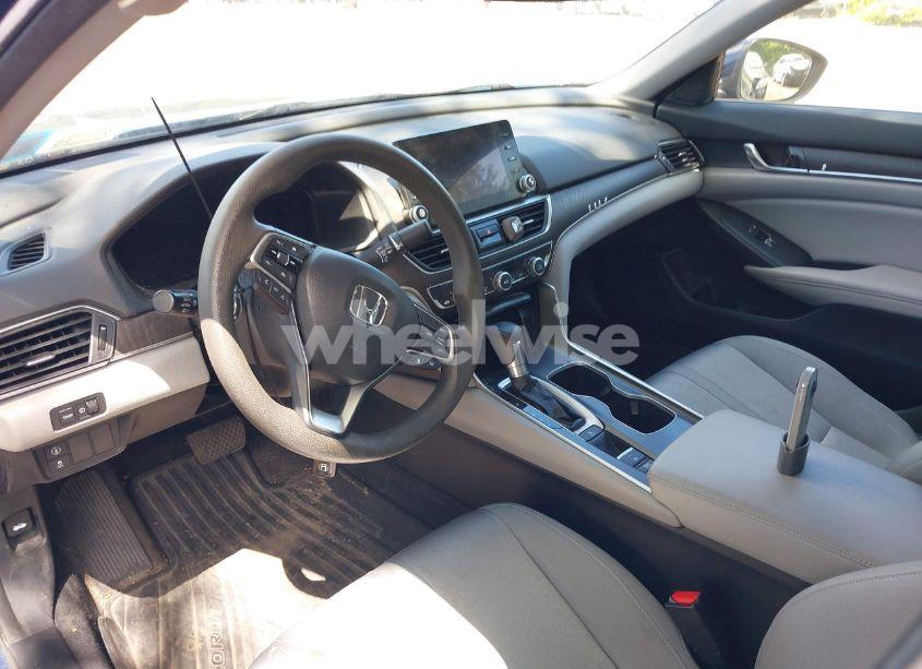 Photo 5 of 2019 Honda Accord EX (VIN 1HGCV1F40KA134388)