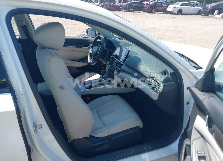 Photo 5 of 2020 Honda Accord EX (VIN 1HGCV1F40LA031912)