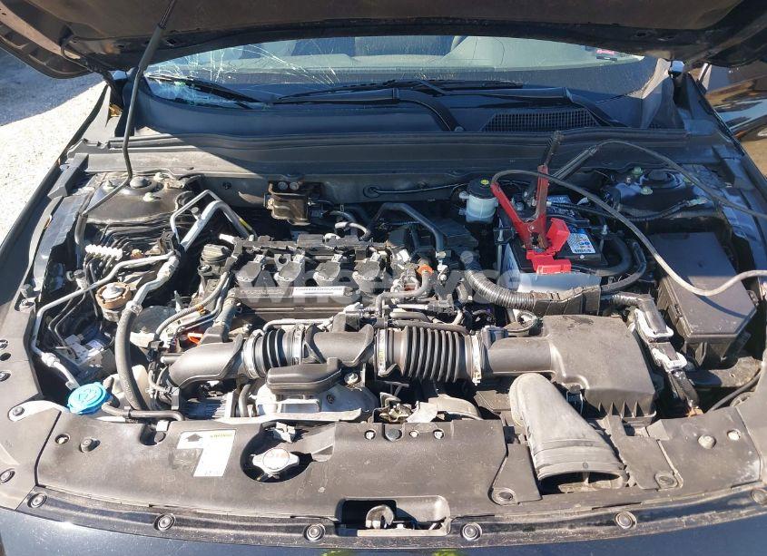 Photo 10 of 2018 Honda Accord EX (VIN 1HGCV1F41JA021970)