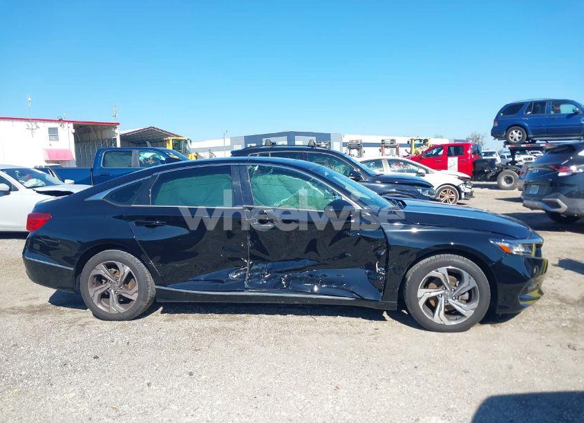 Photo 13 of 2018 Honda Accord EX (VIN 1HGCV1F41JA021970)