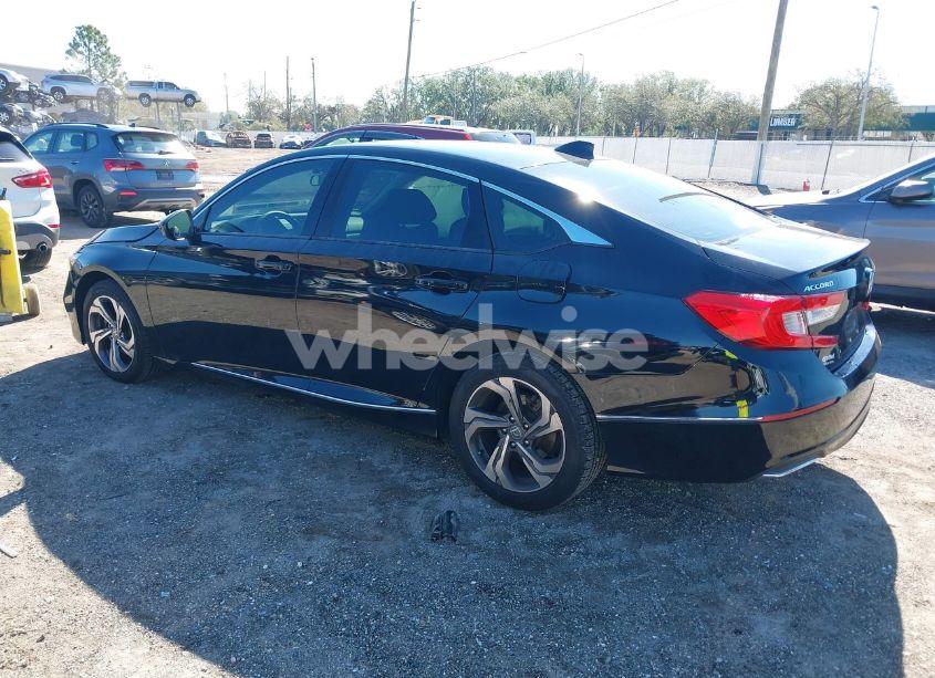 Photo 3 of 2018 Honda Accord EX (VIN 1HGCV1F41JA021970)