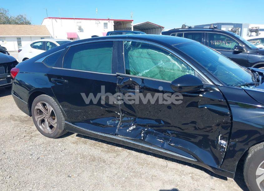 Photo 6 of 2018 Honda Accord EX (VIN 1HGCV1F41JA021970)