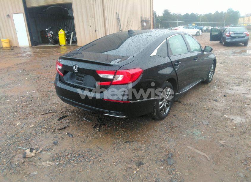 Photo 4 of 2018 Honda Accord EX (VIN 1HGCV1F41JA092358)