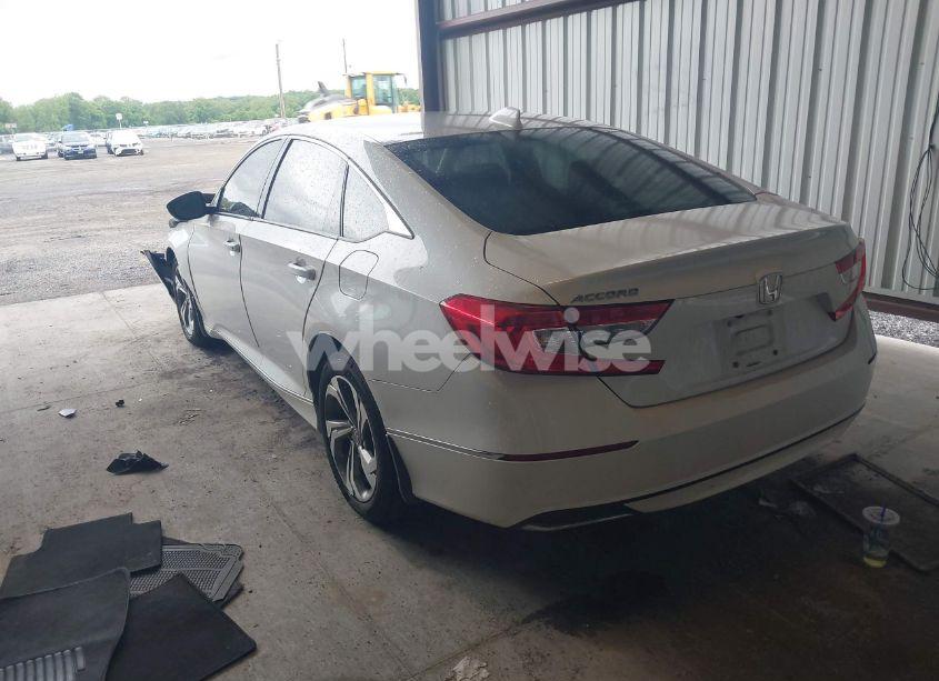 Photo 3 of 2018 Honda Accord EX (VIN 1HGCV1F41JA162120)