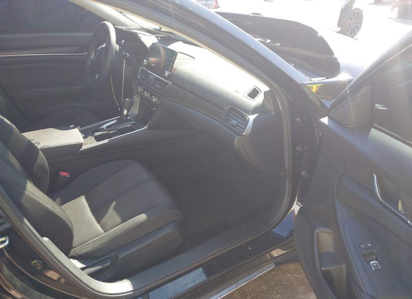 Photo 5 of 2020 Honda Accord EX (VIN 1HGCV1F41LA004380)