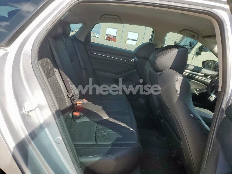 Photo 3 of 2021 HONDA ACCORD SPORT SE (VIN 1HGCV1F41MA043973)