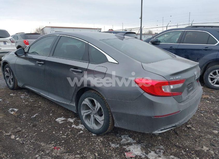 Photo 3 of 2018 Honda Accord EX (VIN 1HGCV1F42JA009309)
