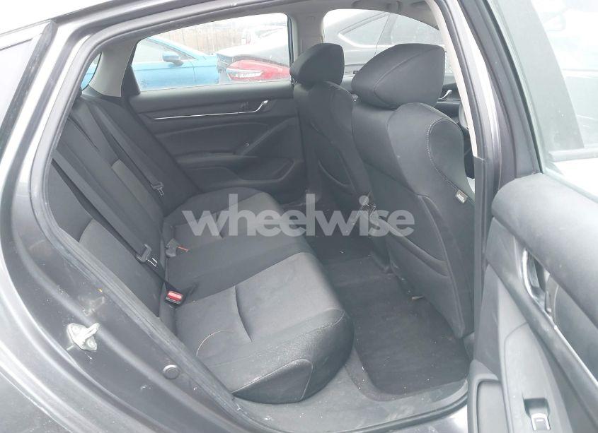 Photo 8 of 2018 Honda Accord EX (VIN 1HGCV1F42JA009309)