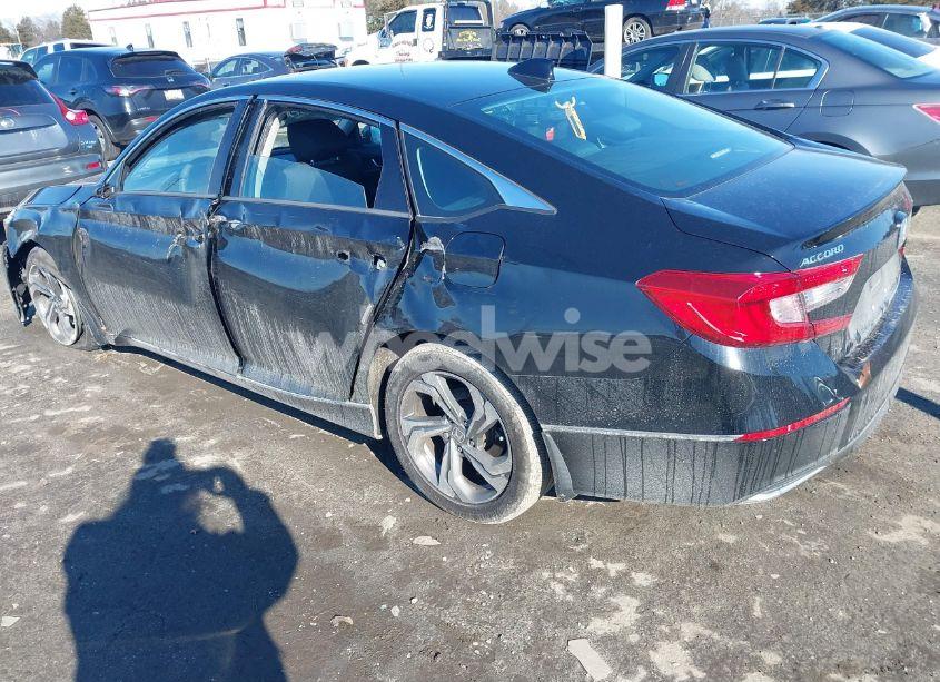 Photo 3 of 2018 Honda Accord EX (VIN 1HGCV1F42JA211048)