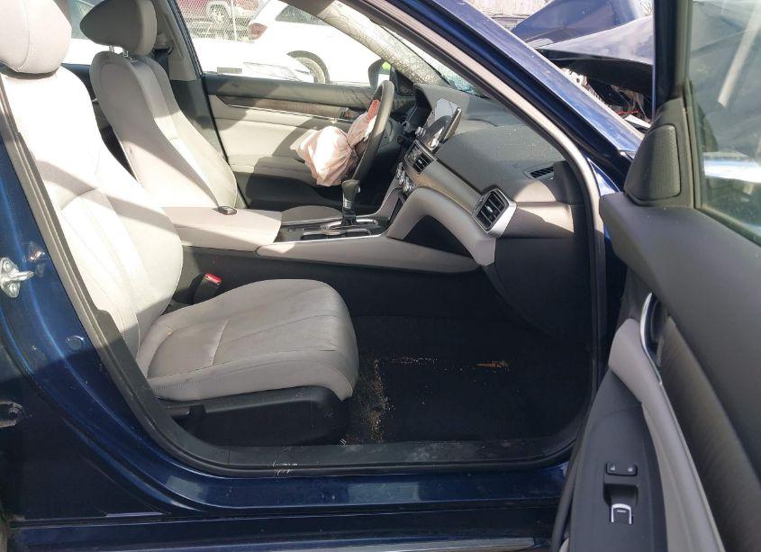 Photo 5 of 2019 Honda Accord EX (VIN 1HGCV1F42KA143125)