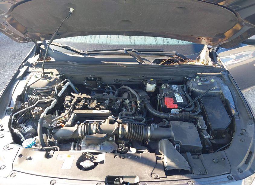 Photo 10 of 2018 Honda Accord EX (VIN 1HGCV1F43JA083922)