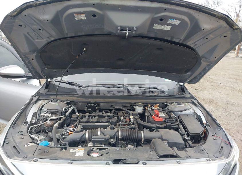 Photo 10 of 2018 Honda Accord EX (VIN 1HGCV1F43JA092944)
