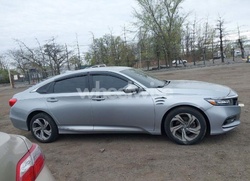 Photo 13 of 2018 Honda Accord EX (VIN 1HGCV1F43JA092944)