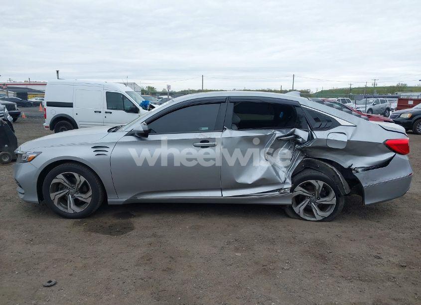 Photo 14 of 2018 Honda Accord EX (VIN 1HGCV1F43JA092944)