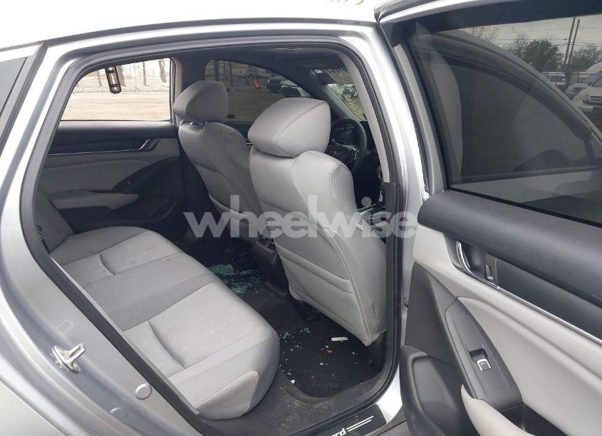 Photo 8 of 2018 Honda Accord EX (VIN 1HGCV1F43JA092944)