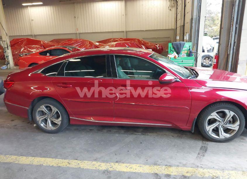 Photo 13 of 2018 Honda Accord EX (VIN 1HGCV1F43JA189867)