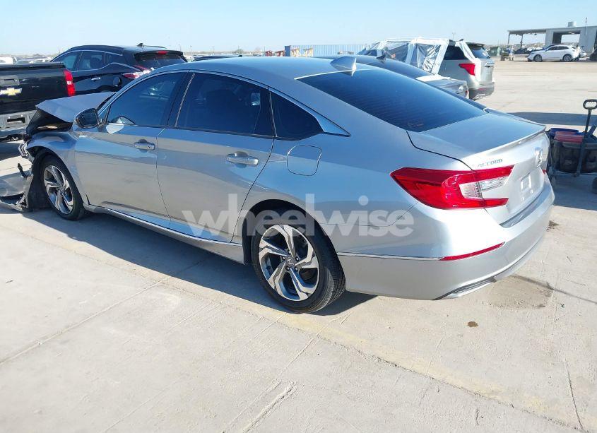 Photo 3 of 2019 Honda Accord EX (VIN 1HGCV1F43KA048394)