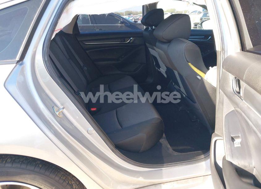 Photo 8 of 2019 Honda Accord EX (VIN 1HGCV1F43KA048394)