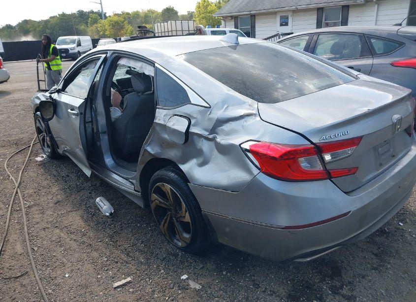 Photo 3 of 2019 Honda Accord EX (VIN 1HGCV1F43KA155672)