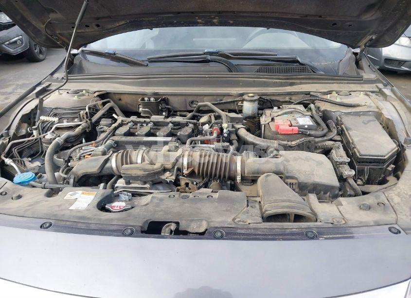 Photo 10 of 2018 Honda Accord EX (VIN 1HGCV1F44JA076199)