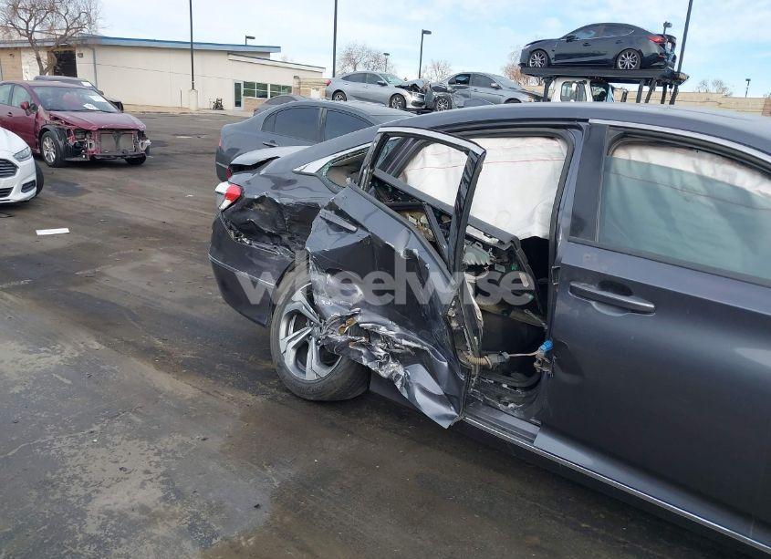 Photo 6 of 2018 Honda Accord EX (VIN 1HGCV1F44JA076199)