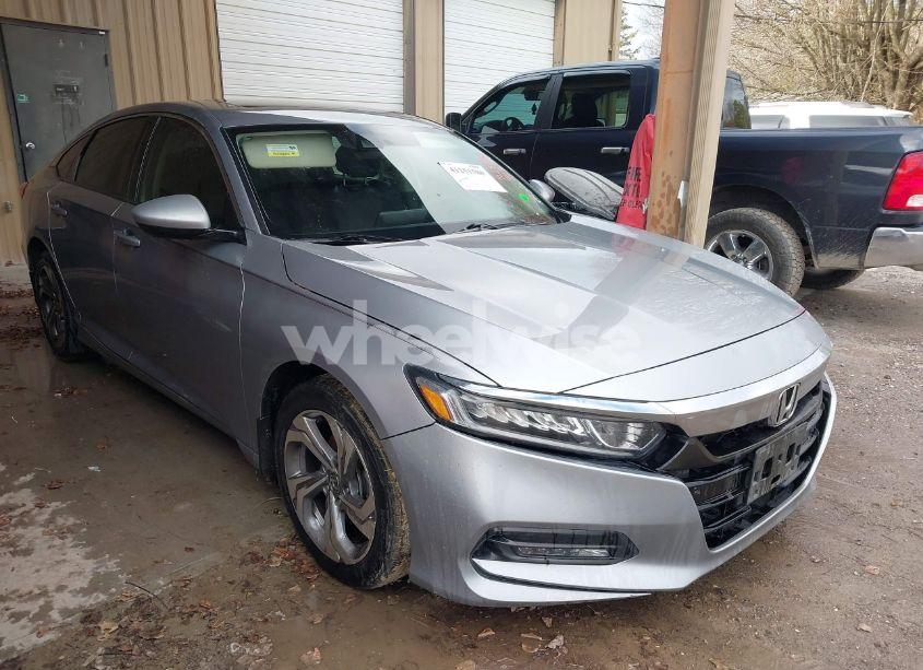 2018 Honda Accord EX (VIN 1HGCV1F44JA165724) main photo