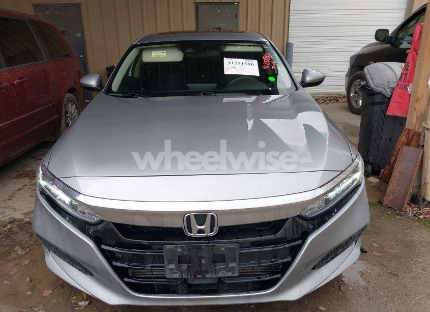 Photo 6 of 2018 Honda Accord EX (VIN 1HGCV1F44JA165724)