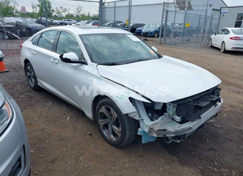 2018 Honda Accord EX (VIN 1HGCV1F44JA250210) main photo