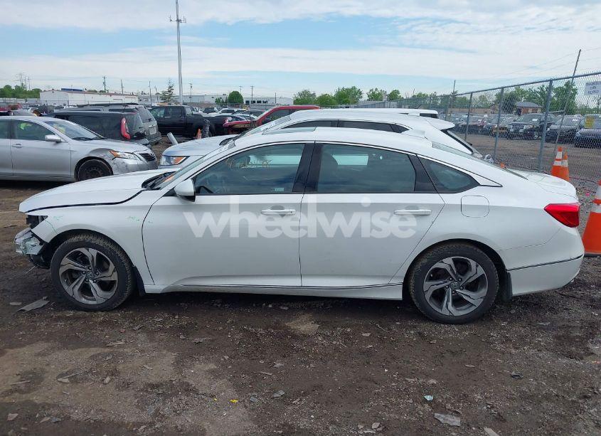 Photo 15 of 2018 Honda Accord EX (VIN 1HGCV1F44JA250210)