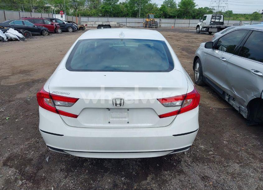 Photo 17 of 2018 Honda Accord EX (VIN 1HGCV1F44JA250210)