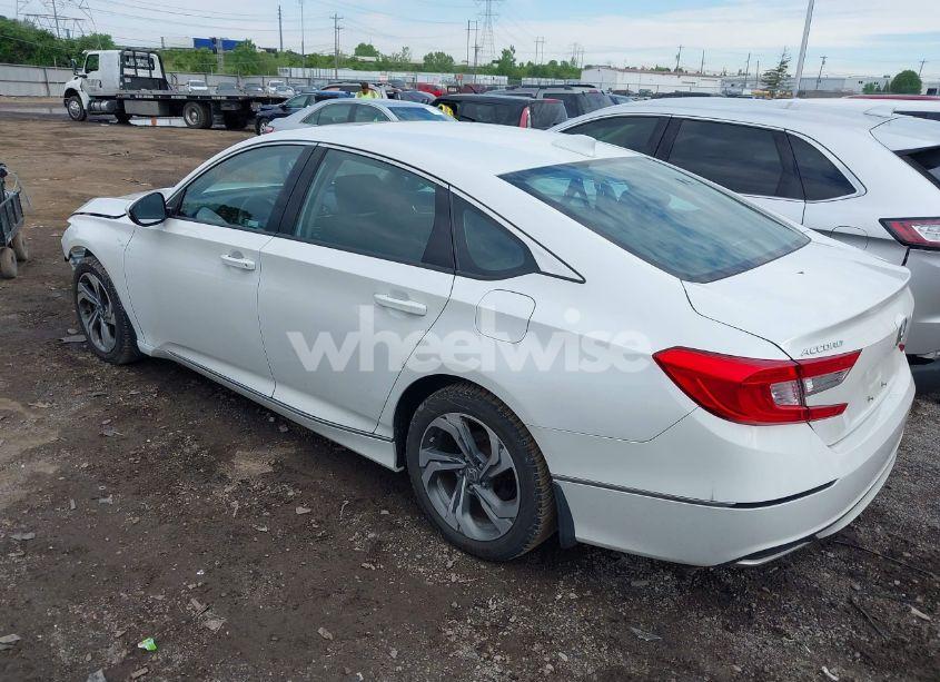 Photo 3 of 2018 Honda Accord EX (VIN 1HGCV1F44JA250210)
